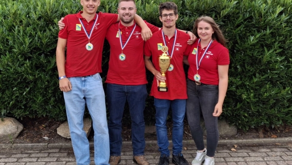 Les Suisses labourent la concurrence aux Championnats d’Europe agricoles